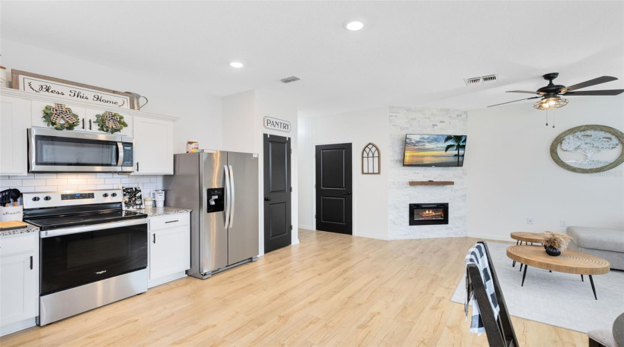 DAVENPORT, Florida 33837, 3 Bedrooms Bedrooms, ,2 BathroomsBathrooms,Residential,For Sale,MADISON,0,MFRS5144426