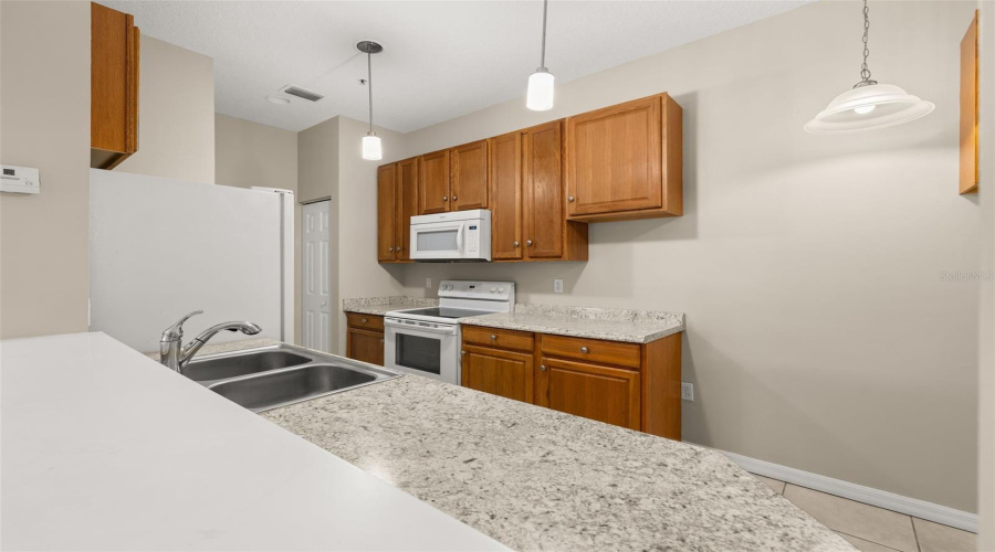 KISSIMMEE, Florida 34747, 2 Bedrooms Bedrooms, ,2 BathroomsBathrooms,Residential,For Sale,WESTPARK,0,MFRS5151639