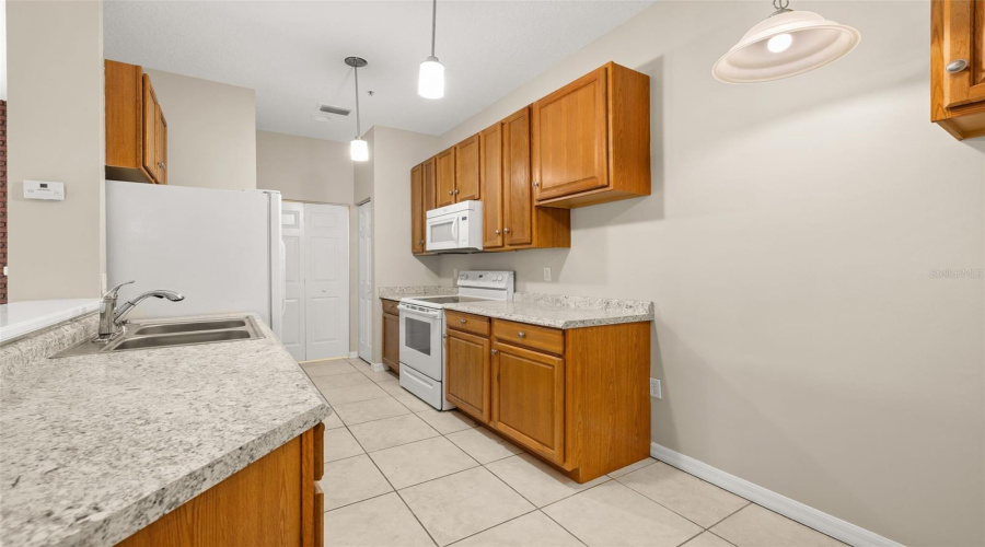 KISSIMMEE, Florida 34747, 2 Bedrooms Bedrooms, ,2 BathroomsBathrooms,Residential,For Sale,WESTPARK,0,MFRS5151639