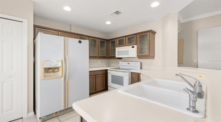 KISSIMMEE, Florida 34747, 2 Bedrooms Bedrooms, ,2 BathroomsBathrooms,Residential,For Sale,BEGONIA,0,MFRS5150853
