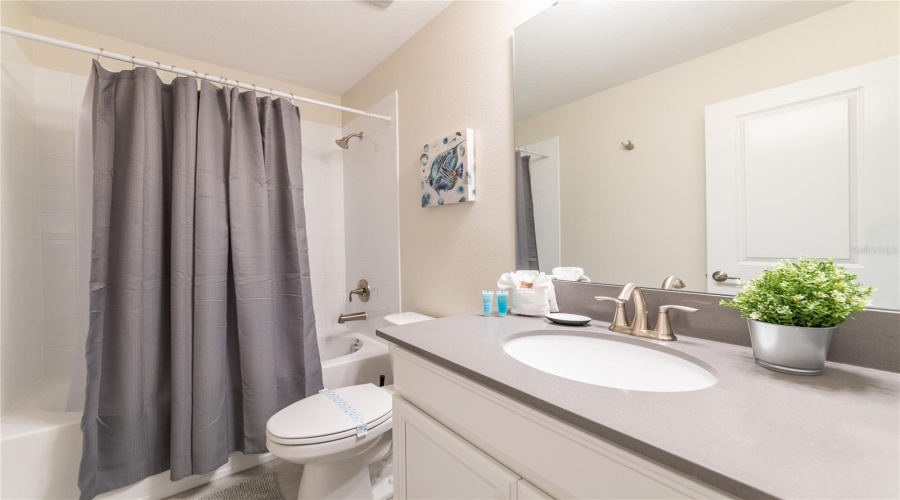 DAVENPORT, Florida 33896, 8 Bedrooms Bedrooms, ,5 BathroomsBathrooms,Residential,For Sale,CABOT CLIFFS,0,MFRGC541459