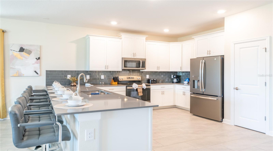 DAVENPORT, Florida 33896, 8 Bedrooms Bedrooms, ,5 BathroomsBathrooms,Residential,For Sale,CABOT CLIFFS,0,MFRGC541459