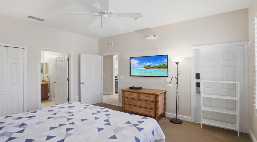 DAVENPORT, Florida 33897, 4 Bedrooms Bedrooms, ,3 BathroomsBathrooms,Residential,For Sale,CALABRIA,0,MFRO6392056