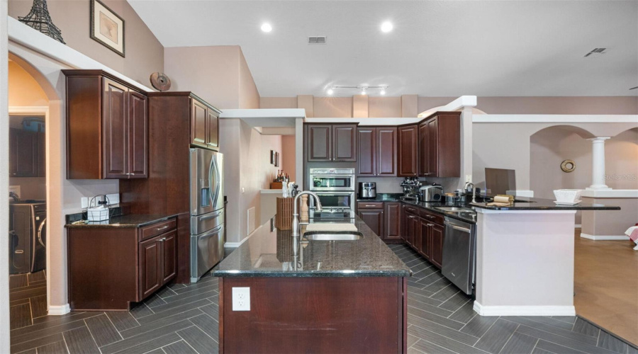 KISSIMMEE, Florida 34746, 5 Bedrooms Bedrooms, ,3 BathroomsBathrooms,Residential,For Sale,INDIAN MOUND,0,MFRO6420257