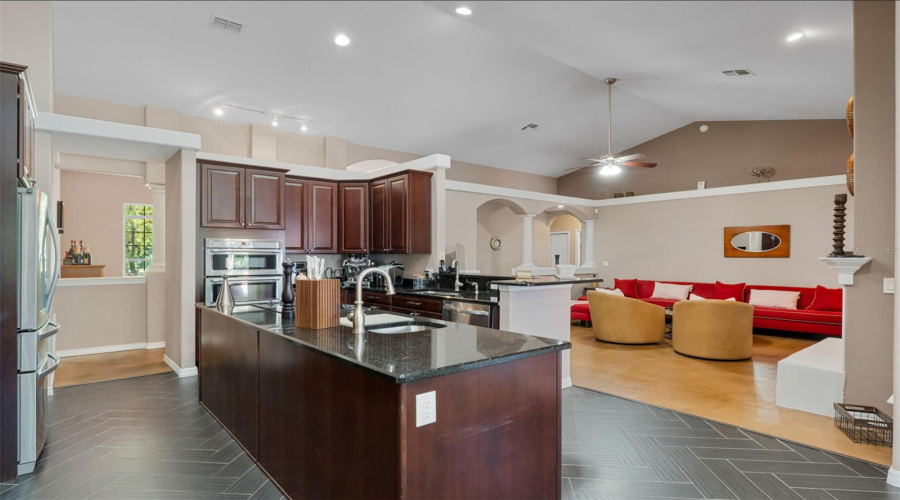 KISSIMMEE, Florida 34746, 5 Bedrooms Bedrooms, ,3 BathroomsBathrooms,Residential,For Sale,INDIAN MOUND,0,MFRO6420257