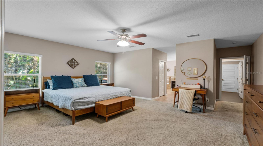 KISSIMMEE, Florida 34746, 5 Bedrooms Bedrooms, ,3 BathroomsBathrooms,Residential,For Sale,INDIAN MOUND,0,MFRO6420257