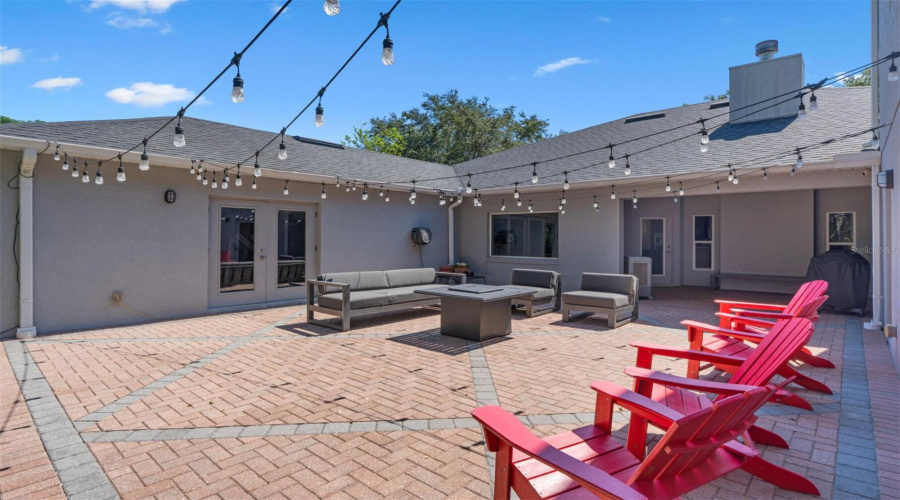 KISSIMMEE, Florida 34746, 5 Bedrooms Bedrooms, ,3 BathroomsBathrooms,Residential,For Sale,INDIAN MOUND,0,MFRO6420257