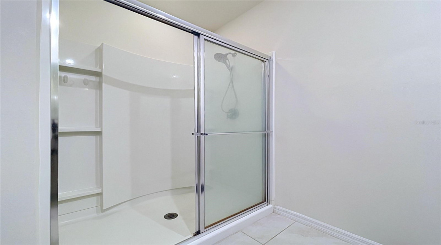 DAVENPORT, Florida 33837, 3 Bedrooms Bedrooms, ,2 BathroomsBathrooms,Residential,For Sale,LUDISIA,0,MFRB4902299