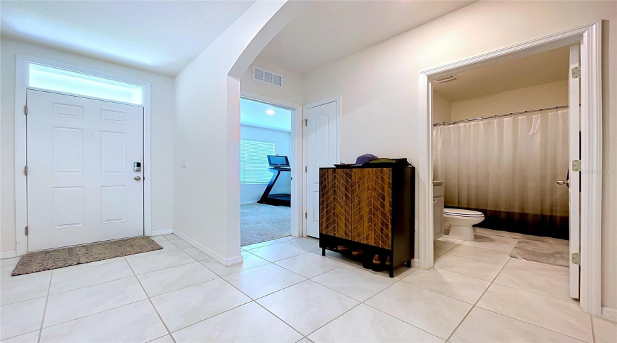 DAVENPORT, Florida 33837, 3 Bedrooms Bedrooms, ,2 BathroomsBathrooms,Residential,For Sale,LUDISIA,0,MFRB4902299