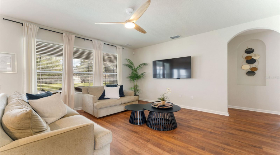 KISSIMMEE, Florida 34747, 5 Bedrooms Bedrooms, ,4 BathroomsBathrooms,Residential,For Sale,PAWNALL,0,MFRO6419768