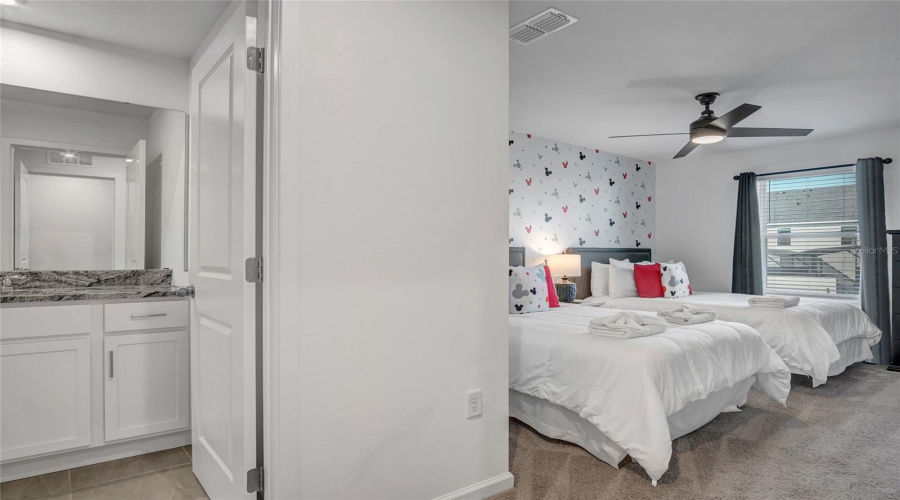 KISSIMMEE, Florida 34747, 5 Bedrooms Bedrooms, ,4 BathroomsBathrooms,Residential,For Sale,ZABALLINA,0,MFRO6356513