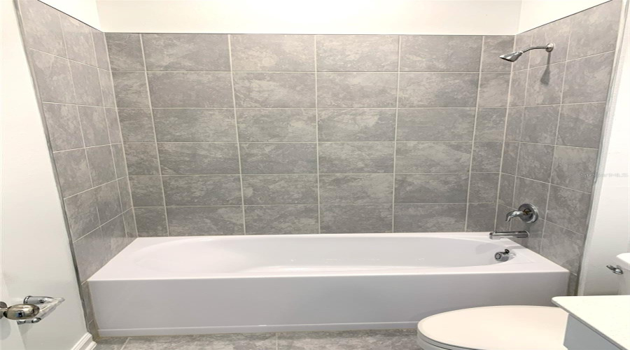 KISSIMMEE, Florida 34746, 3 Bedrooms Bedrooms, ,2 BathroomsBathrooms,Residential,For Sale,BRENTWOOD DRIVE,0,MFRO6420260