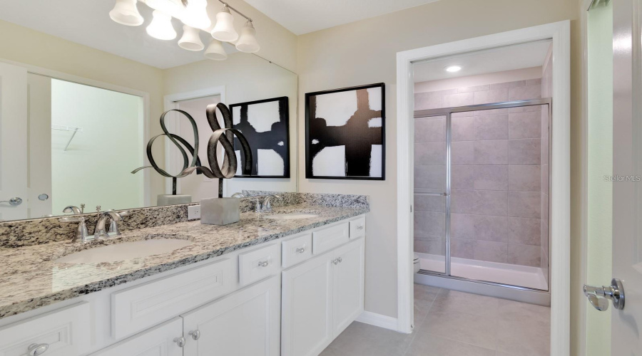 DAVENPORT, Florida 33897, 5 Bedrooms Bedrooms, ,4 BathroomsBathrooms,Residential,For Sale,JETTY,0,MFRO6419919