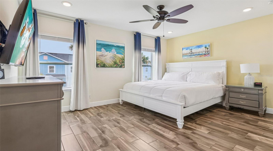 KISSIMMEE, Florida 34747, 3 Bedrooms Bedrooms, ,3 BathroomsBathrooms,Residential,For Sale,ON THE ROCKS,0,MFRTB8523622