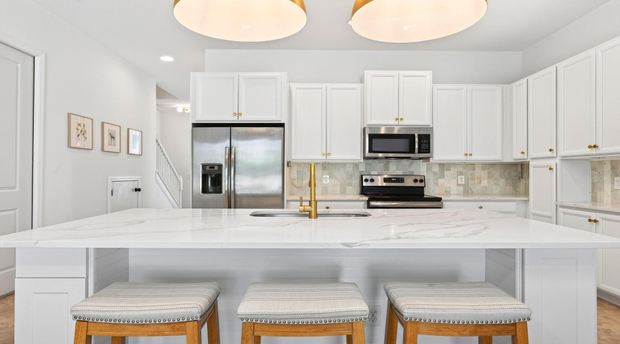 DAVENPORT, Florida 33896, 4 Bedrooms Bedrooms, ,3 BathroomsBathrooms,Residential,For Sale,CAPTIVA,0,MFRO6419726