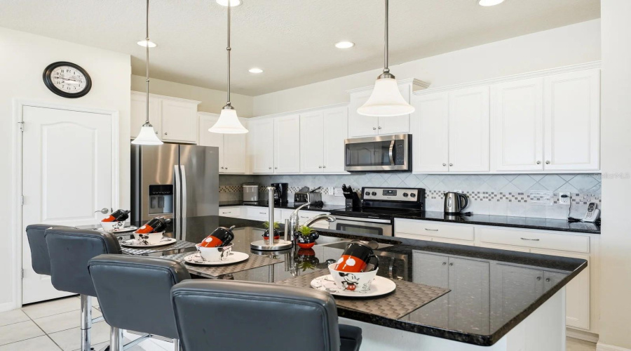 KISSIMMEE, Florida 34747, 5 Bedrooms Bedrooms, ,4 BathroomsBathrooms,Residential,For Sale,GENEVE,0,MFRO6420355