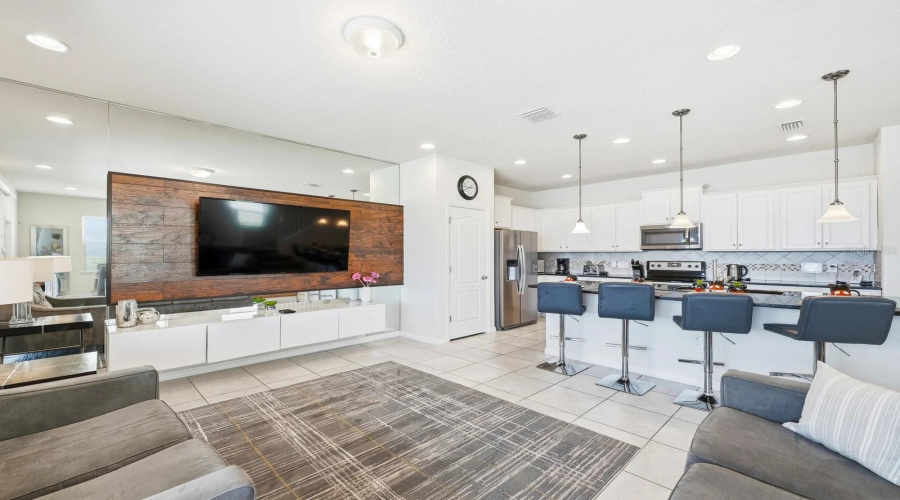 KISSIMMEE, Florida 34747, 5 Bedrooms Bedrooms, ,4 BathroomsBathrooms,Residential,For Sale,GENEVE,0,MFRO6420355
