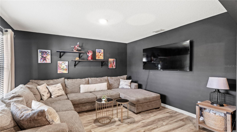 KISSIMMEE, Florida 34747, 5 Bedrooms Bedrooms, ,3 BathroomsBathrooms,Residential,For Sale,ALBA,0,MFRO6420378