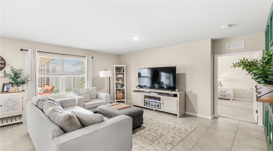 KISSIMMEE, Florida 34747, 5 Bedrooms Bedrooms, ,3 BathroomsBathrooms,Residential,For Sale,ALBA,0,MFRO6420378