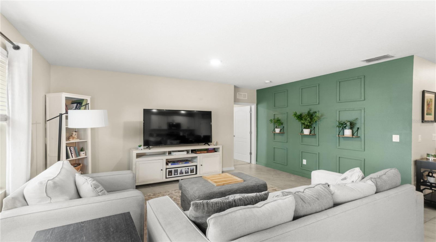 KISSIMMEE, Florida 34747, 5 Bedrooms Bedrooms, ,3 BathroomsBathrooms,Residential,For Sale,ALBA,0,MFRO6420378