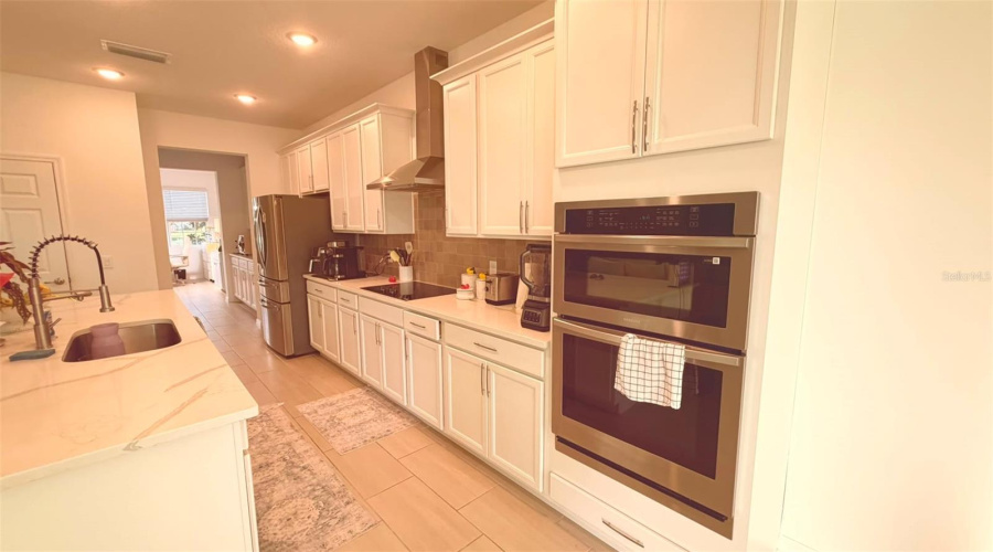KISSIMMEE, Florida 34746, 5 Bedrooms Bedrooms, ,3 BathroomsBathrooms,Residential,For Sale,GOOSEBERRY,0,MFRO6420476