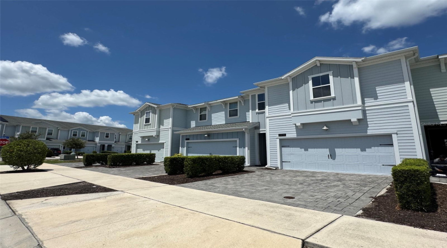 KISSIMMEE, Florida 34746, 4 Bedrooms Bedrooms, ,3 BathroomsBathrooms,Residential,For Sale,TRIBUTE,0,MFRO6420473