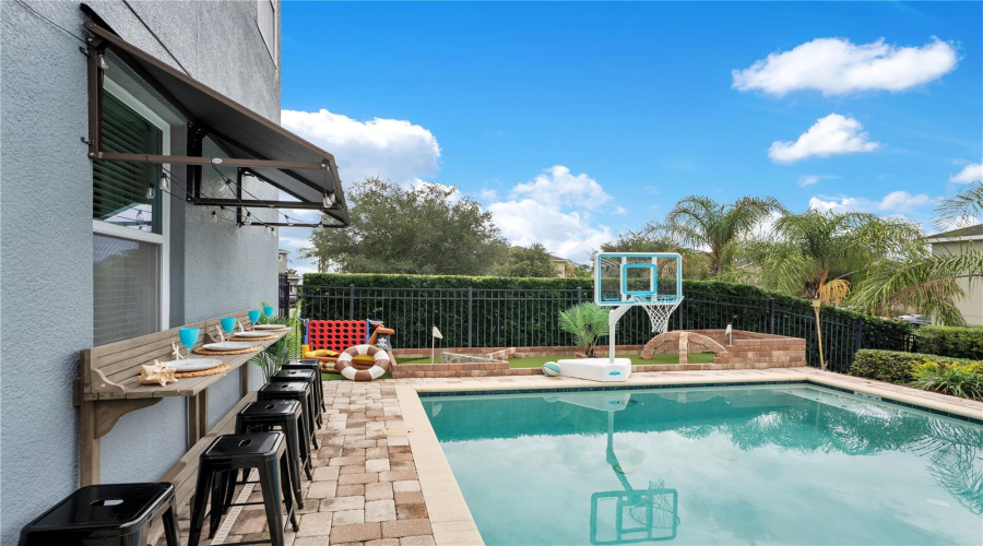 Every vacation deserves a little celebration. Imagine relaxing poolside with your favorite beverage while enjoying your own private resort.