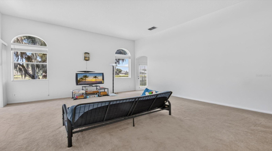 KISSIMMEE, Florida 34746, 4 Bedrooms Bedrooms, ,3 BathroomsBathrooms,Residential,For Sale,RAMBLING OAKS,0,MFRO6418529