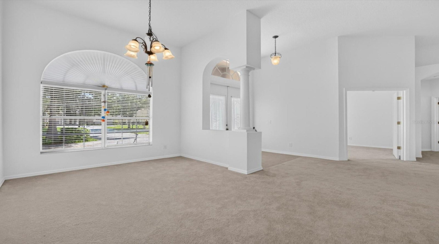 KISSIMMEE, Florida 34746, 4 Bedrooms Bedrooms, ,3 BathroomsBathrooms,Residential,For Sale,RAMBLING OAKS,0,MFRO6418529