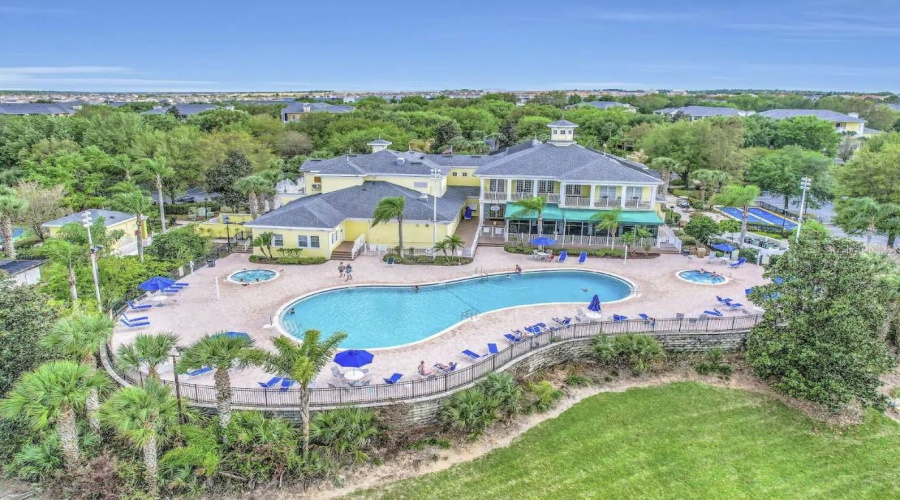 DAVENPORT, Florida 33897, 3 Bedrooms Bedrooms, ,2 BathroomsBathrooms,Residential,For Sale,GRAN BAHAMA,0,MFRTB8508737