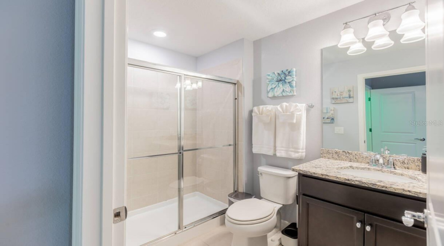 DAVENPORT, Florida 33897, 5 Bedrooms Bedrooms, ,4 BathroomsBathrooms,Residential,For Sale,PARADISE,0,MFRO6420344