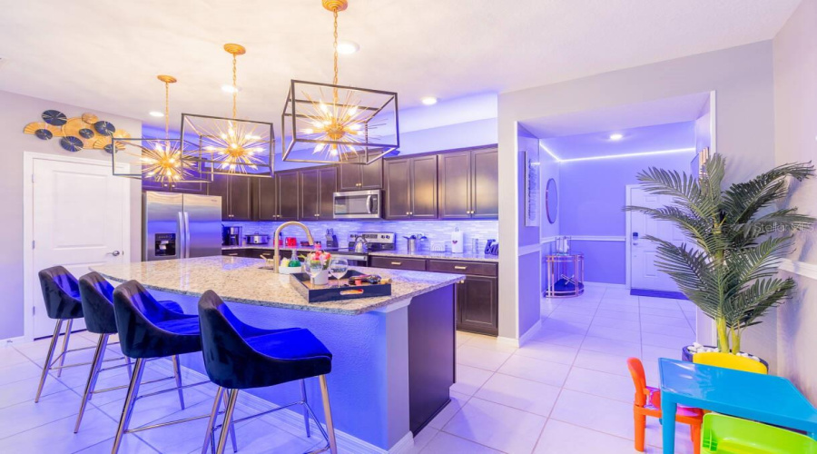 DAVENPORT, Florida 33897, 5 Bedrooms Bedrooms, ,4 BathroomsBathrooms,Residential,For Sale,PARADISE,0,MFRO6420344