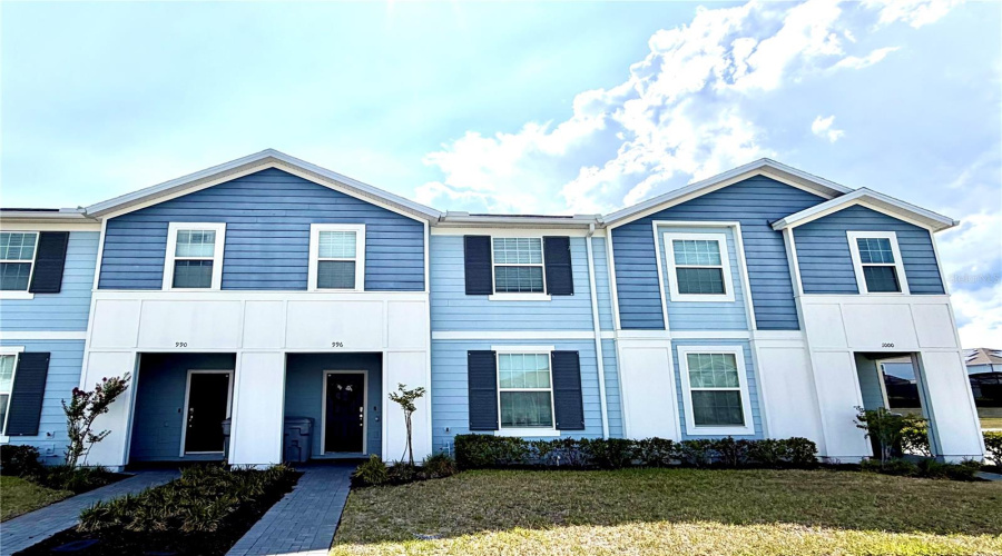 DAVENPORT, Florida 33897, 5 Bedrooms Bedrooms, ,4 BathroomsBathrooms,Residential,For Sale,PARADISE,0,MFRO6420344