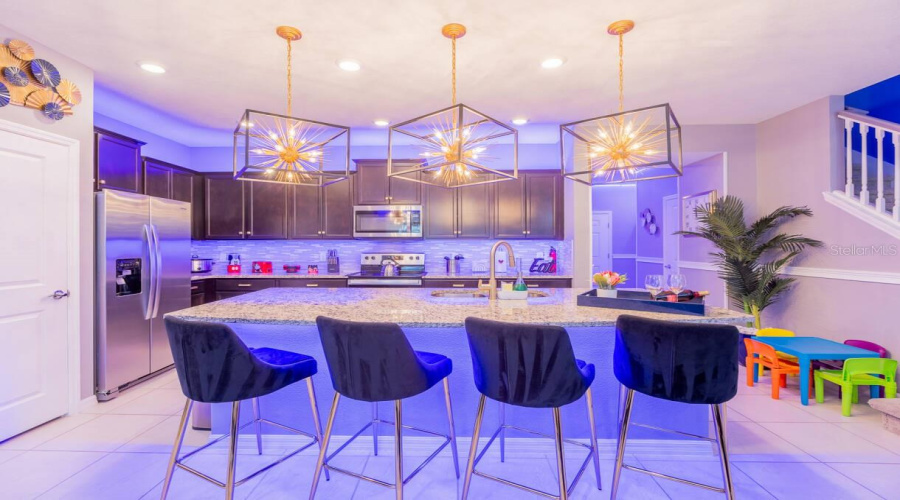 DAVENPORT, Florida 33897, 5 Bedrooms Bedrooms, ,4 BathroomsBathrooms,Residential,For Sale,PARADISE,0,MFRO6420344