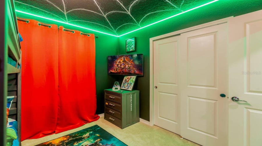 DAVENPORT, Florida 33897, 5 Bedrooms Bedrooms, ,4 BathroomsBathrooms,Residential,For Sale,PARADISE,0,MFRO6420344