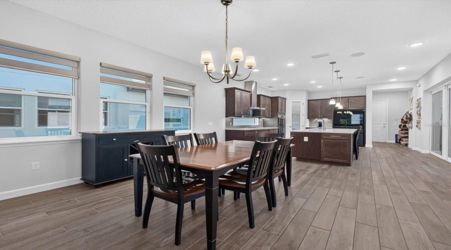 Electronic shades and upgrades throughout