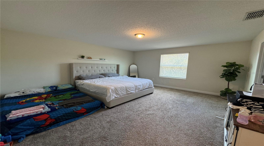 DAVENPORT, Florida 33837, 4 Bedrooms Bedrooms, ,2 BathroomsBathrooms,Residential,For Sale,OAK MARSH,0,MFRO6420497