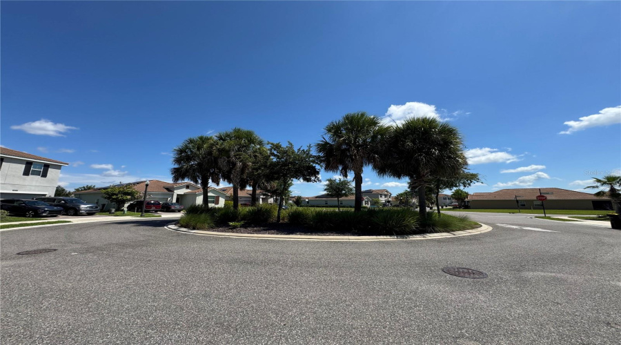 DAVENPORT, Florida 33837, 4 Bedrooms Bedrooms, ,2 BathroomsBathrooms,Residential,For Sale,OAK MARSH,0,MFRO6420497