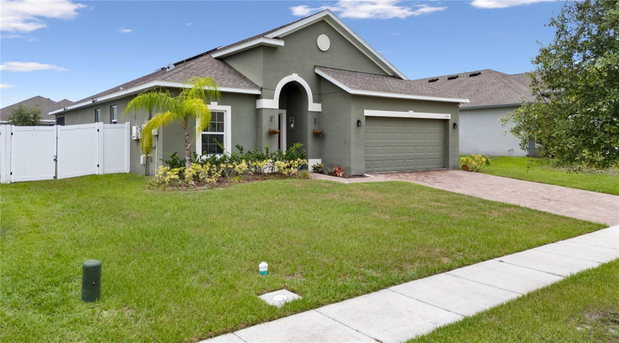 KISSIMMEE, Florida 34746, 4 Bedrooms Bedrooms, ,2 BathroomsBathrooms,Residential,For Sale,PRESTON,0,MFRO6420516