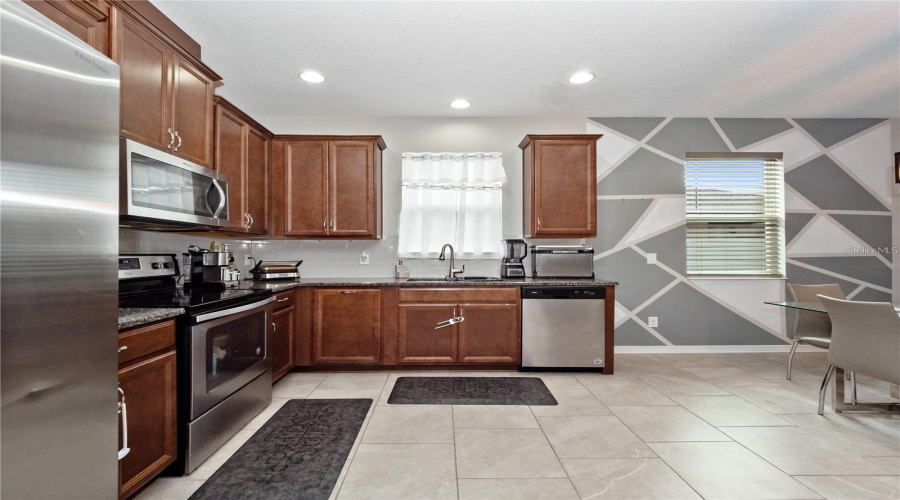 KISSIMMEE, Florida 34746, 4 Bedrooms Bedrooms, ,2 BathroomsBathrooms,Residential,For Sale,PRESTON,0,MFRO6420516