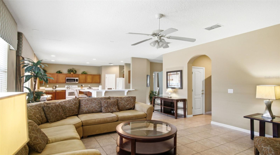DAVENPORT, Florida 33896, 5 Bedrooms Bedrooms, ,4 BathroomsBathrooms,Residential,For Sale,NORFOLK,0,MFRG5114040