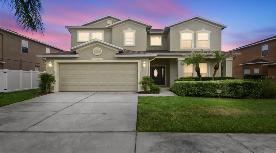 DAVENPORT, Florida 33896, 5 Bedrooms Bedrooms, ,4 BathroomsBathrooms,Residential,For Sale,NORFOLK,0,MFRG5114040