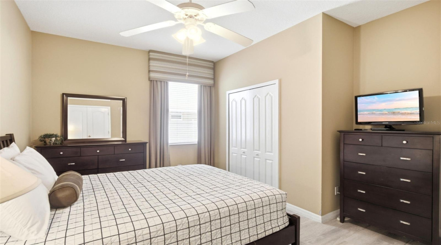 DAVENPORT, Florida 33896, 5 Bedrooms Bedrooms, ,4 BathroomsBathrooms,Residential,For Sale,NORFOLK,0,MFRG5114040