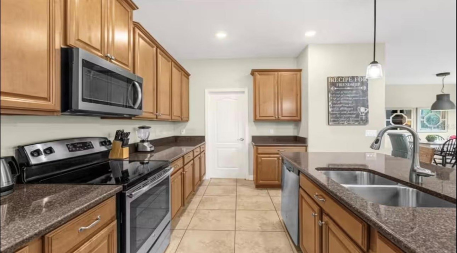 KISSIMMEE, Florida 34747, 5 Bedrooms Bedrooms, ,5 BathroomsBathrooms,Residential,For Sale,BANANA PALM,0,MFRO6412256