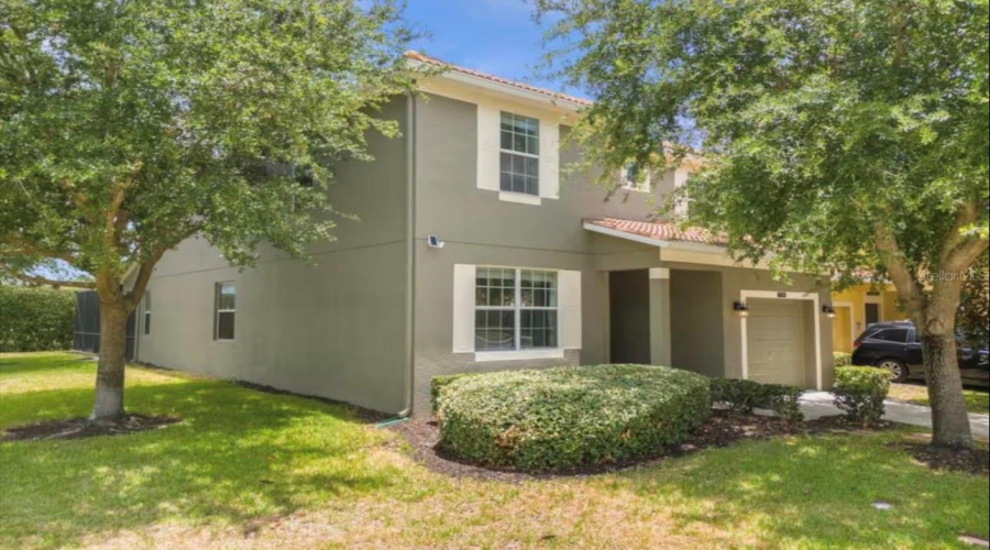 KISSIMMEE, Florida 34747, 5 Bedrooms Bedrooms, ,5 BathroomsBathrooms,Residential,For Sale,BANANA PALM,0,MFRO6412256