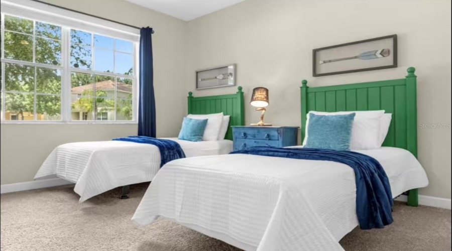 KISSIMMEE, Florida 34747, 5 Bedrooms Bedrooms, ,5 BathroomsBathrooms,Residential,For Sale,BANANA PALM,0,MFRO6412256