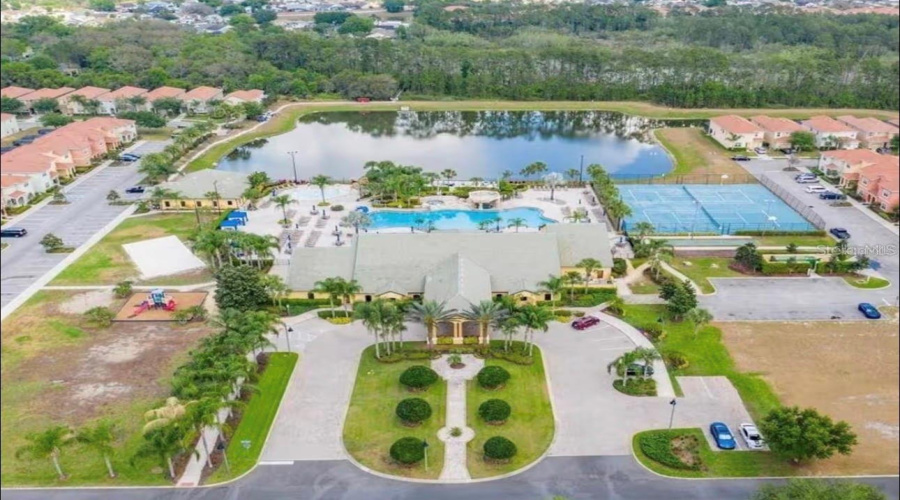 KISSIMMEE, Florida 34747, 5 Bedrooms Bedrooms, ,5 BathroomsBathrooms,Residential,For Sale,BANANA PALM,0,MFRO6412256