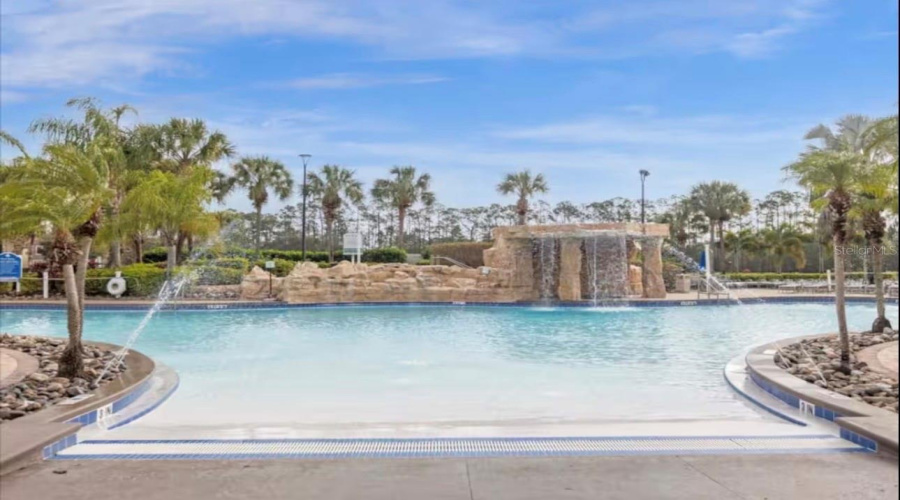 KISSIMMEE, Florida 34747, 5 Bedrooms Bedrooms, ,5 BathroomsBathrooms,Residential,For Sale,BANANA PALM,0,MFRO6412256