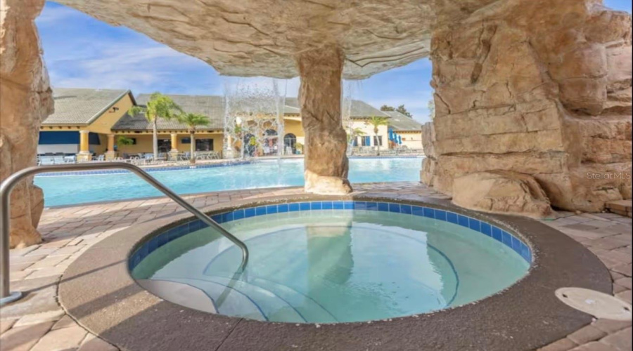 KISSIMMEE, Florida 34747, 5 Bedrooms Bedrooms, ,5 BathroomsBathrooms,Residential,For Sale,BANANA PALM,0,MFRO6412256
