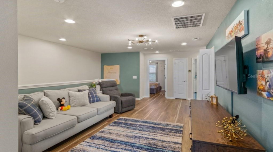 KISSIMMEE, Florida 34747, 5 Bedrooms Bedrooms, ,4 BathroomsBathrooms,Residential,For Sale,GENEVE,0,MFRO6420591